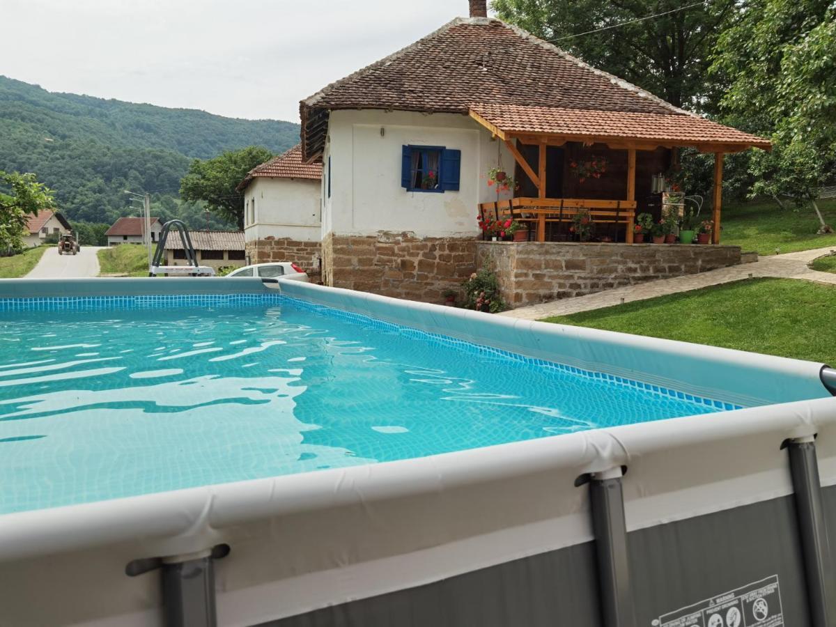 Villa Stara Etno Kuca Radonjic Guča Esterno foto